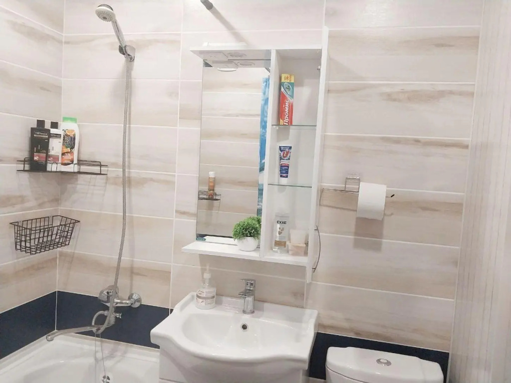 Апартаменты на проспекте Врача Сурова, 1