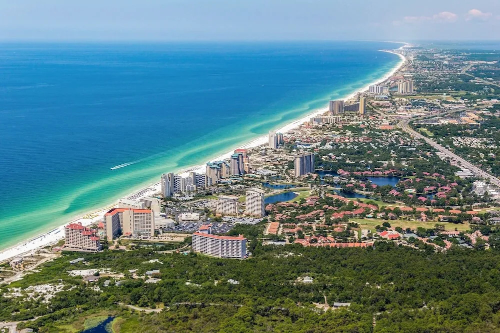 New Listing! Gulf-view Beach W/ Pools 2 Bedroom Condo