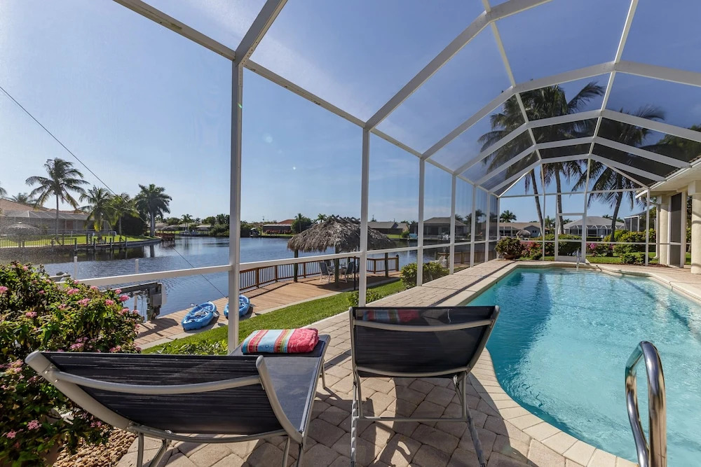 Villa Salty Shoreline, Cape Coral