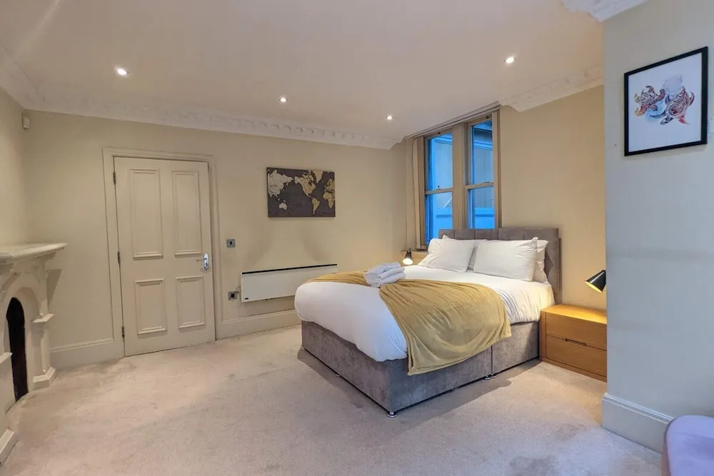 Stunning & Modern 2BD Flat - Manchester!