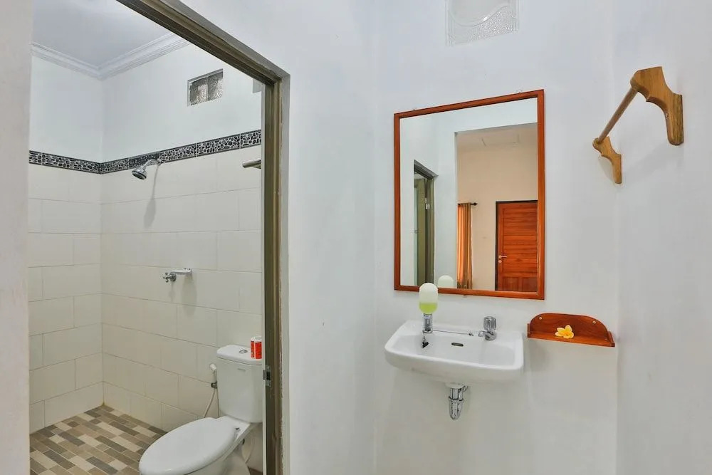 Mamaras Guest House