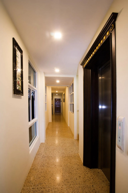 Le Hua Hotel