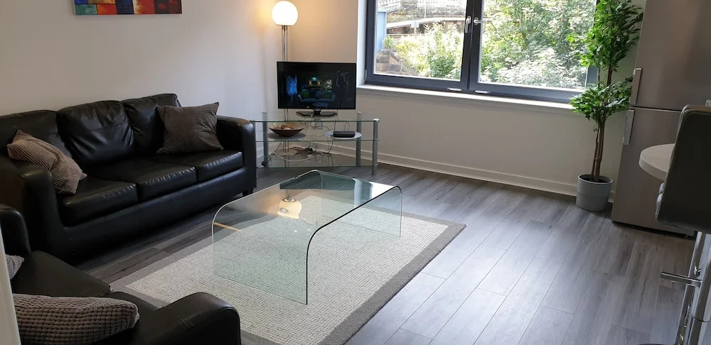 The Point Glasgow 2 Bed Apartment