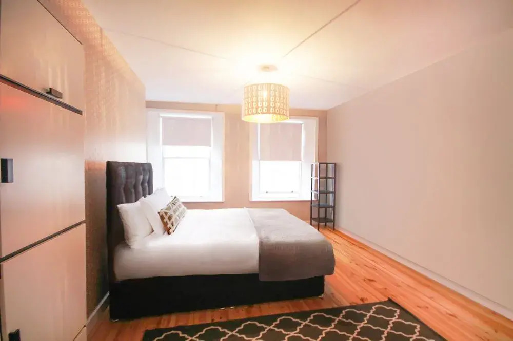 Dame Street Luxury Apartment