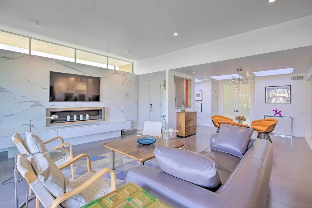 Luxe Palm Desert Home: Patio, Grill & Mtn Views!