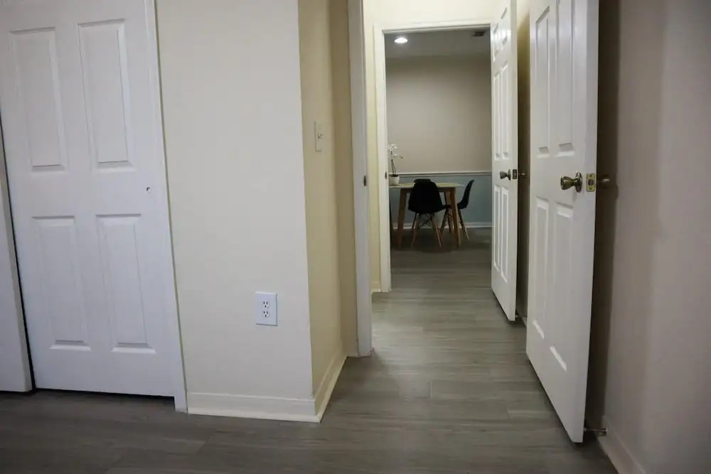 Great location and upgraded apartment!