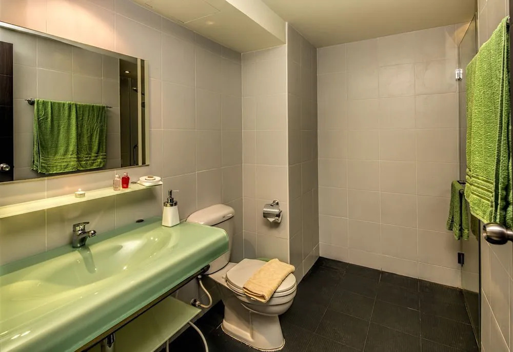 Bayshore Oceanview Apartment F11-f12