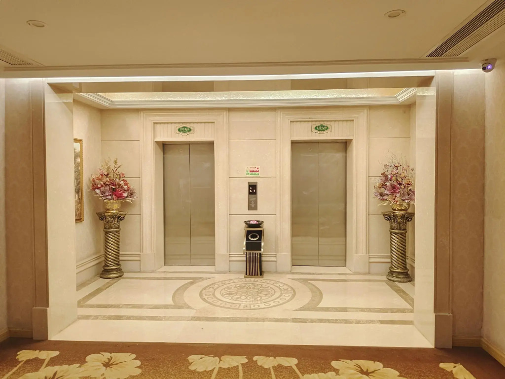 Vienna Hotel (Dongguan Tangxia Huayuan Street)
