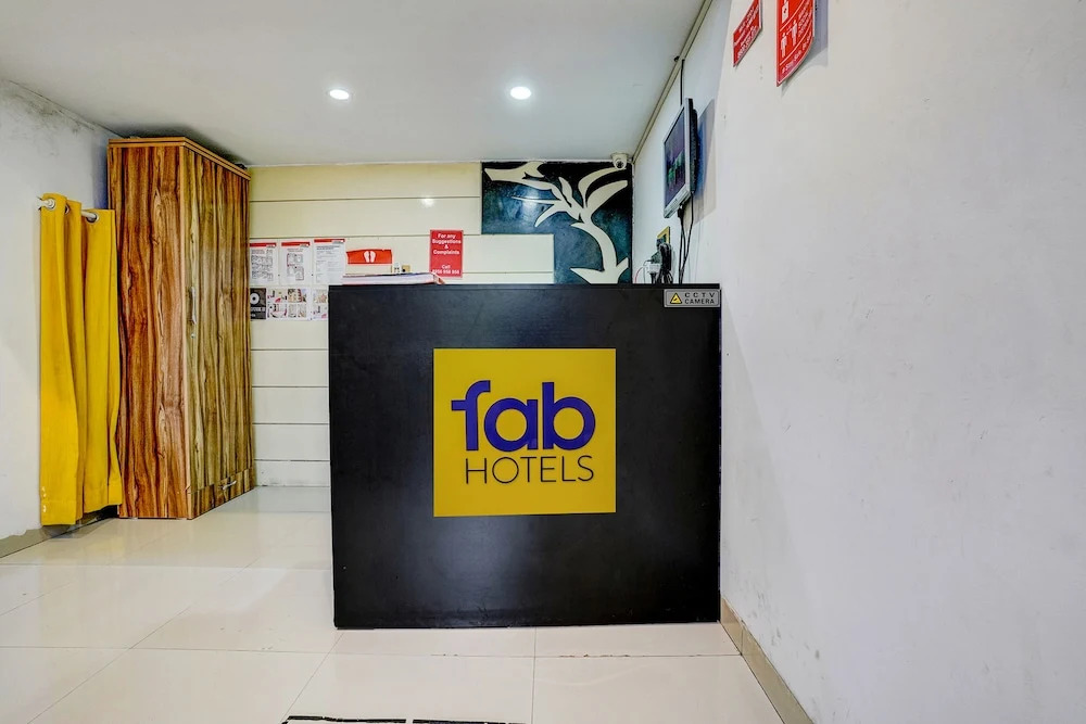 FabHotel Vardhan House I