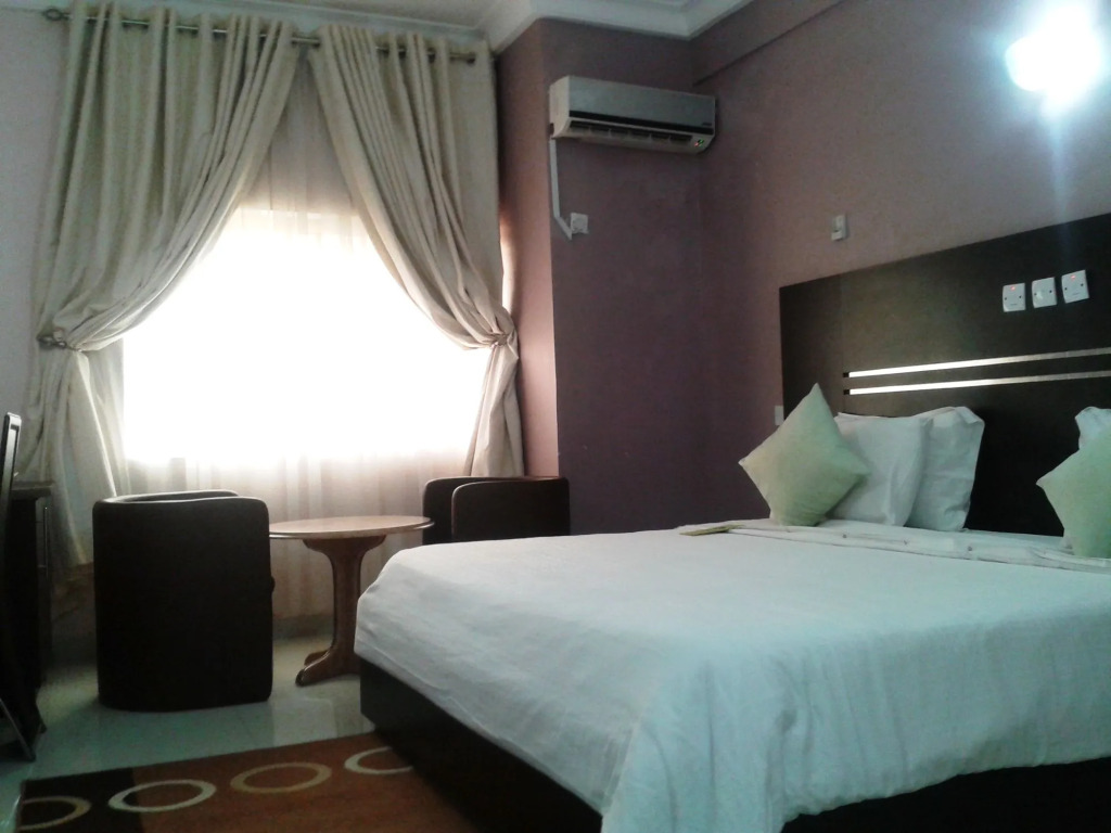 Jades Hotel
