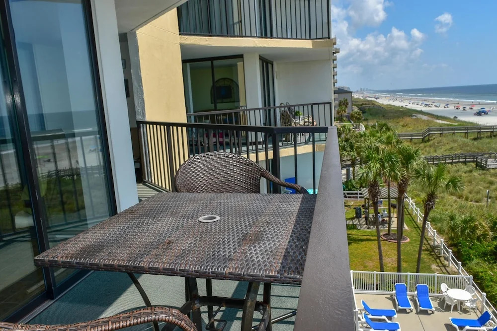 Crescent Sands F4 by Seaside Vacations