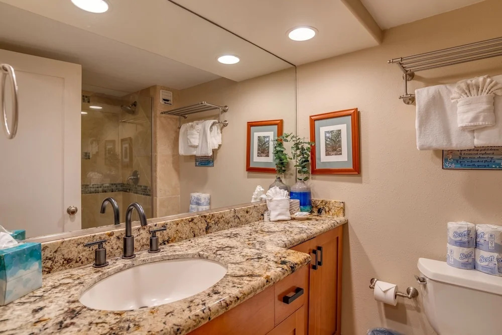Kahana Reef 216 by RedAwning