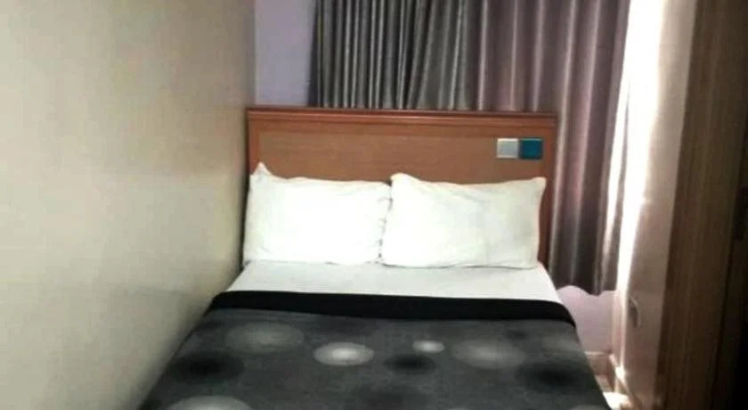 Royal Jatoz Hotels