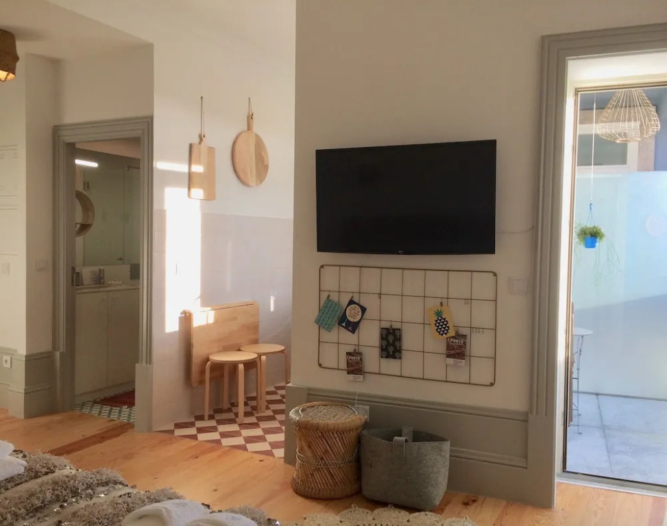 Boutique Rentals Boho Chic II Studio