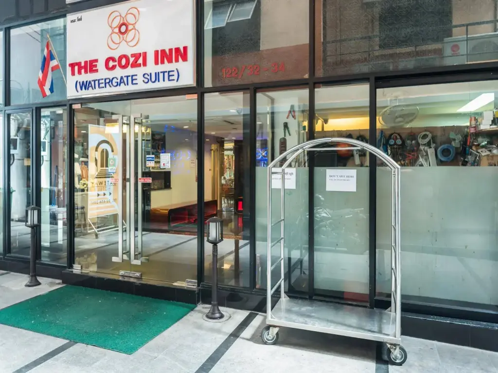Cozi Inn Hotel, Bangkok