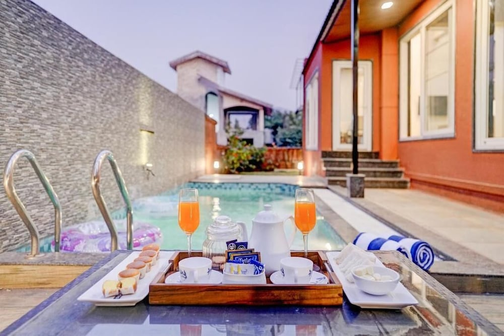 ELIVAAS Signature 3 BHK Aamy Villa with Pvt Pool & Garden