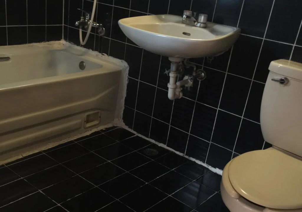 Adia Budget Hotel