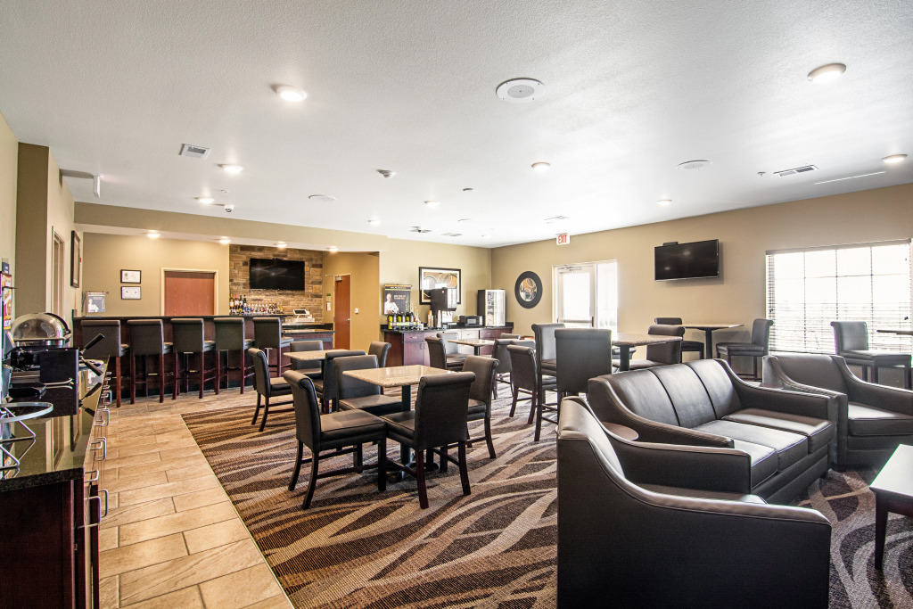 Cobblestone Hotel & Suites - Paxton