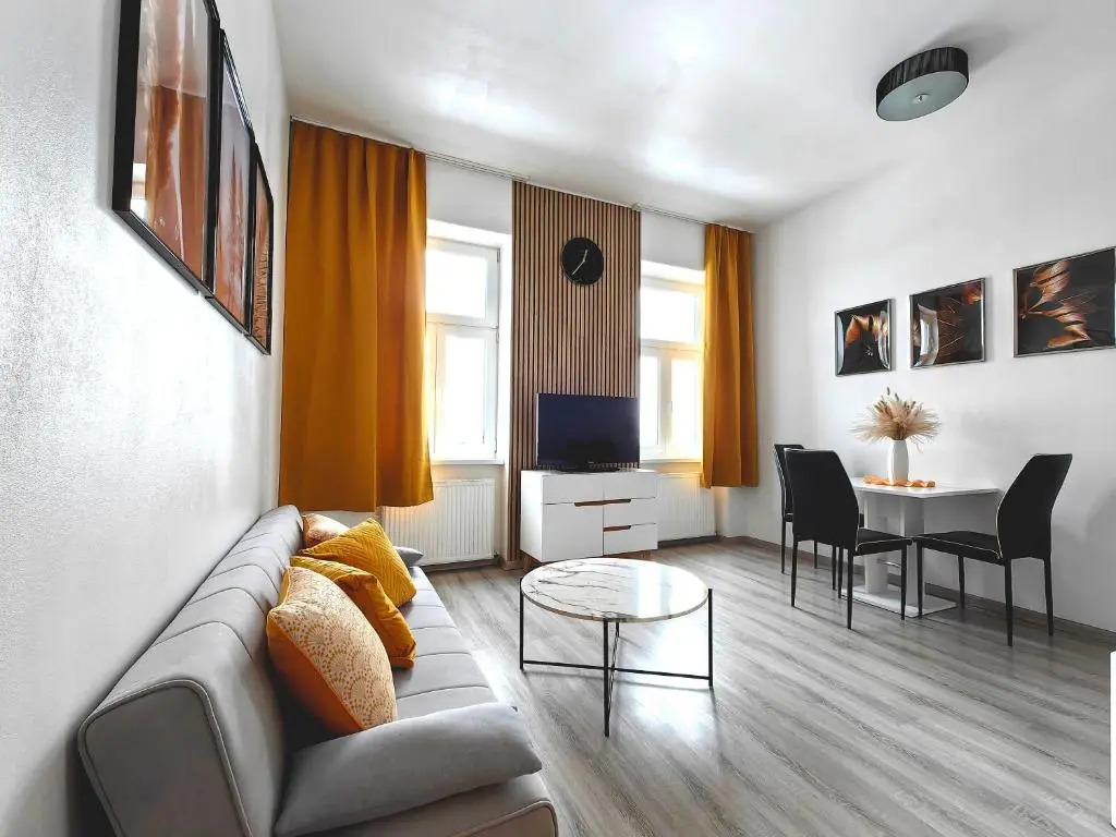 Adonis Apartment