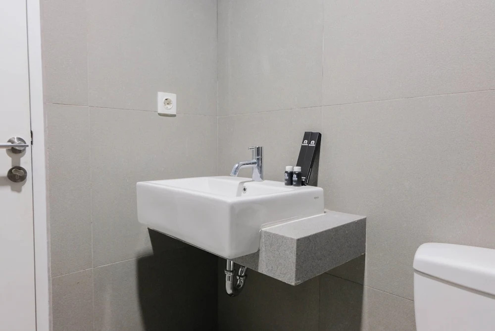Luxurious and Comfy 2BR Paddington Heights Alam Sutera Apartment