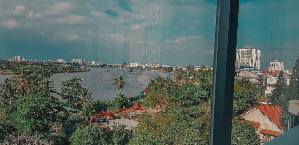 Melow Riverview Apartment