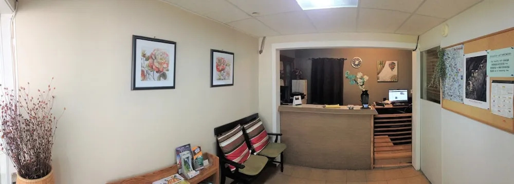 Ray Lyn Motel