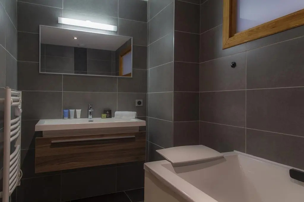 Appartement Chic En Pied de Pistes En Plein Centre de Station