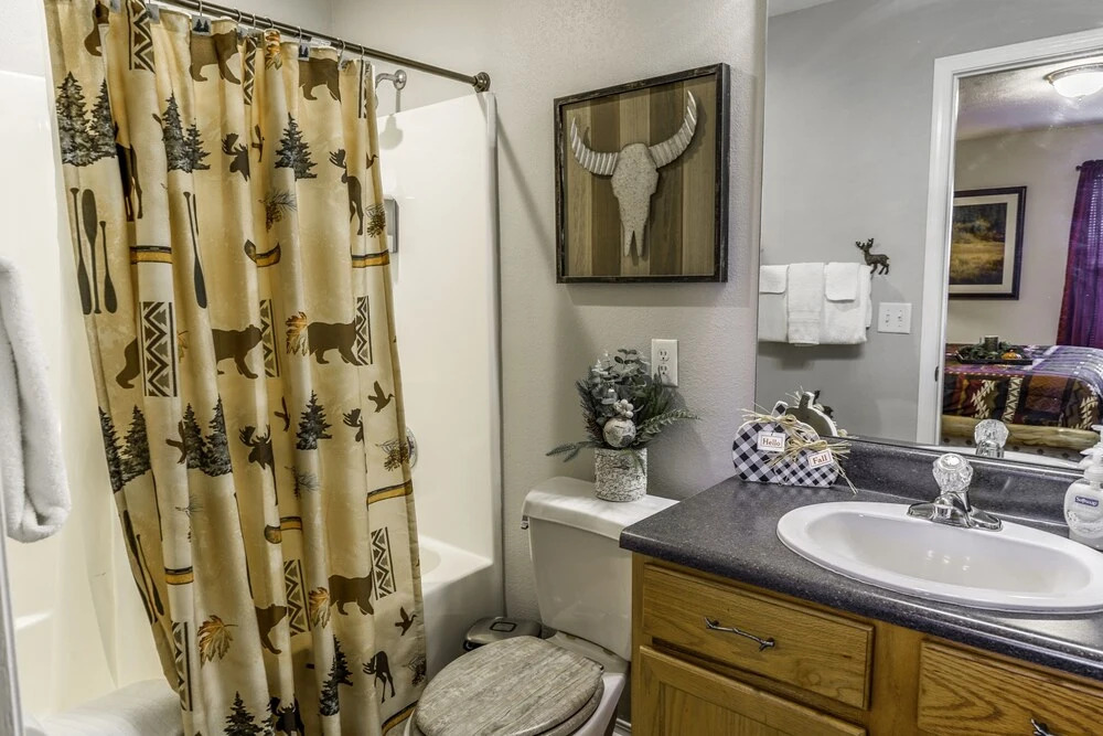 Vinyards 2954 Unit 6 3 Bedroom Condo