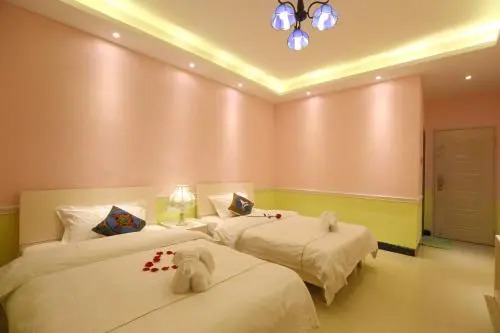 Haijiao Honglou Inn
