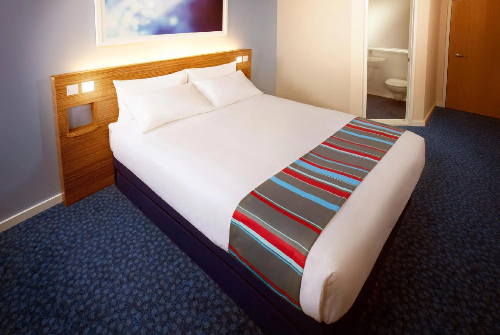 Travelodge Perth Broxden Junction