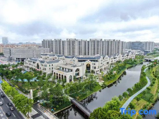 Shanghai Starry Sky Manju Theme Hotel (Haichang Ocean Park Branch)