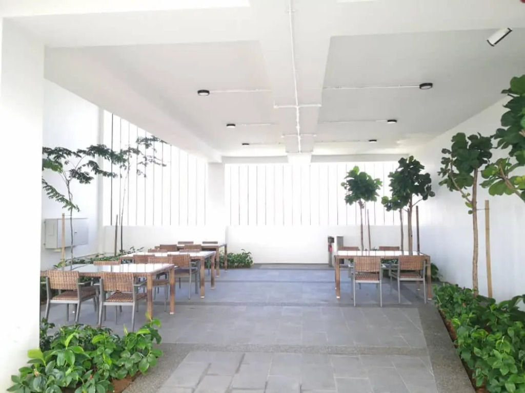 REVO AURORA PLACE, Pavilion 2, 5 Minutes To AXIATA ARENA BUKIT JALIL FREE WIFI by De Harlequins Guesthouse
