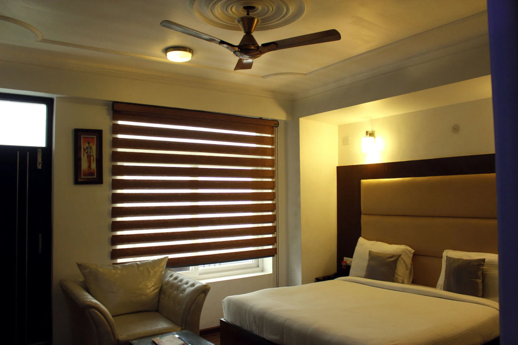 OYO Rooms Bhagsu Waterfall