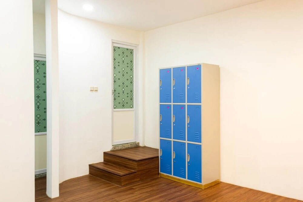 My Capsule Hotel by RedDoorz