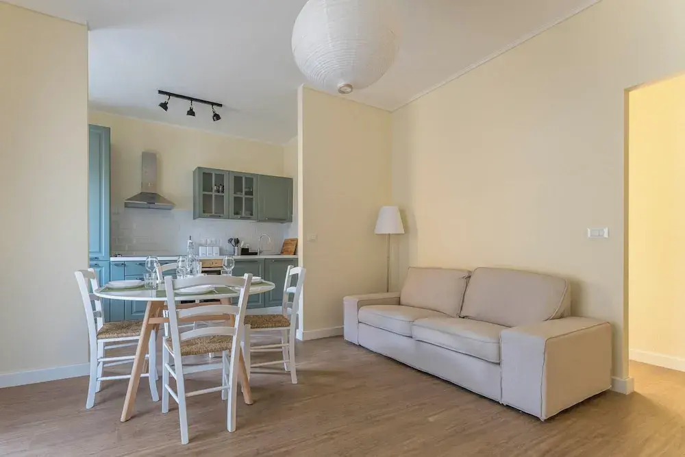 Spacious Apartment In Sori With Terrace