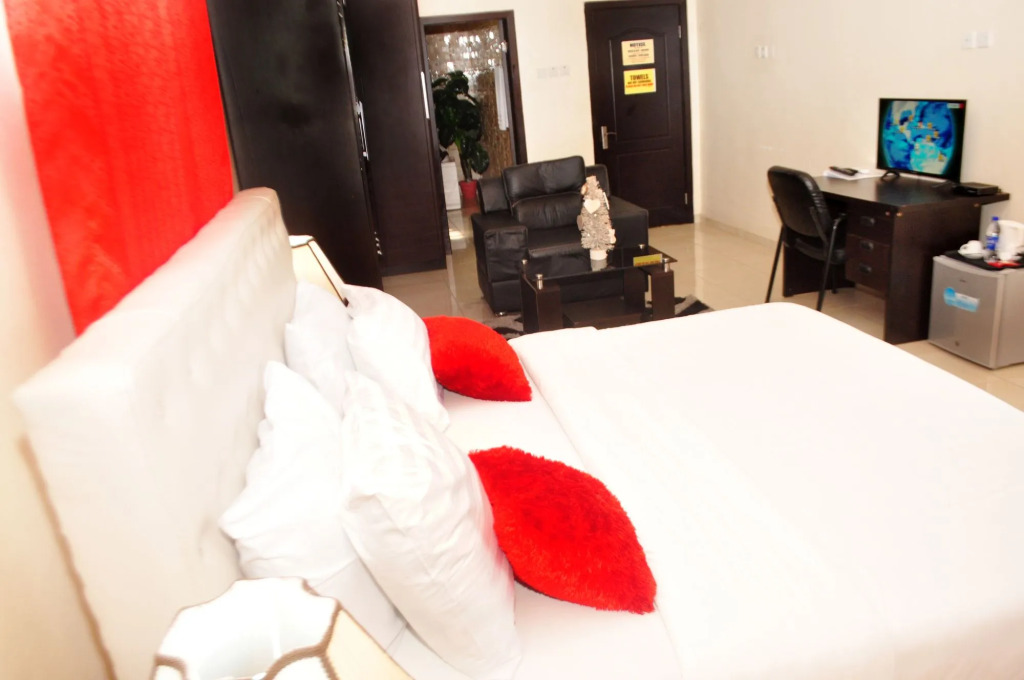 J Gibson Hotel