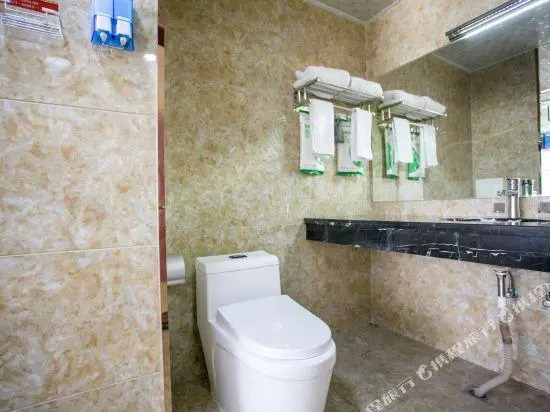 Yuxi Better Than Home Hotel