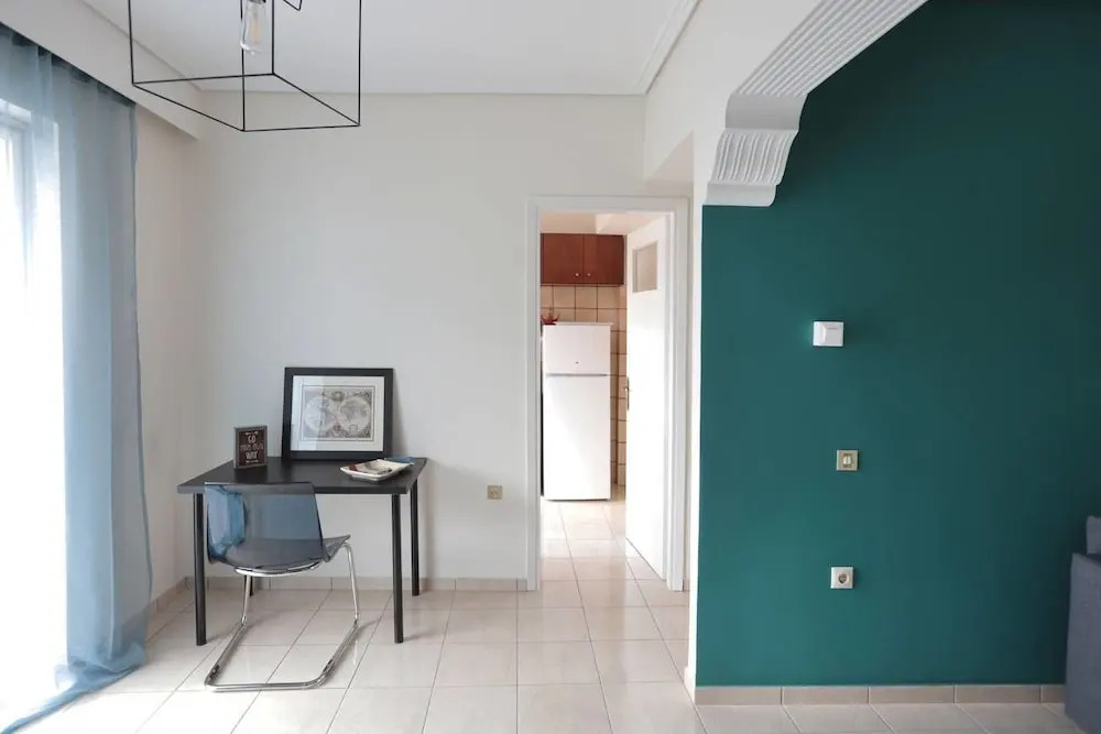 Joyful Turquoise Apt in Athens Historic Centre