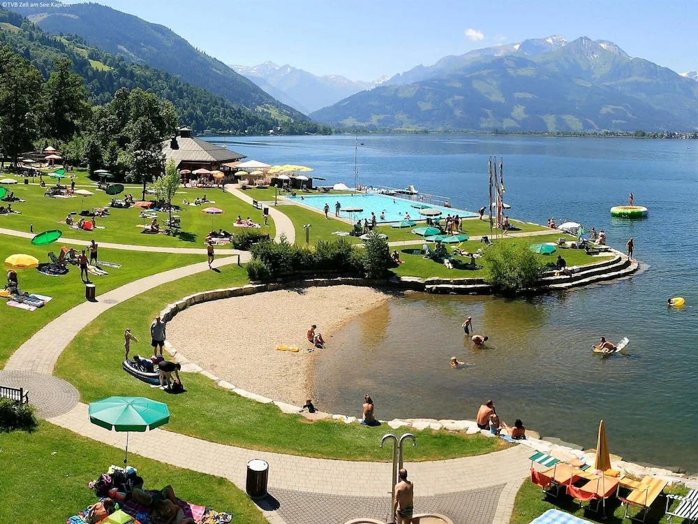 Modern Apartment in Salzburg With Lake View