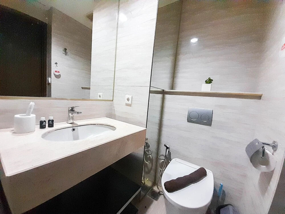 Brand New And Good Simply 1Br At Uttara The Icon Apartment
