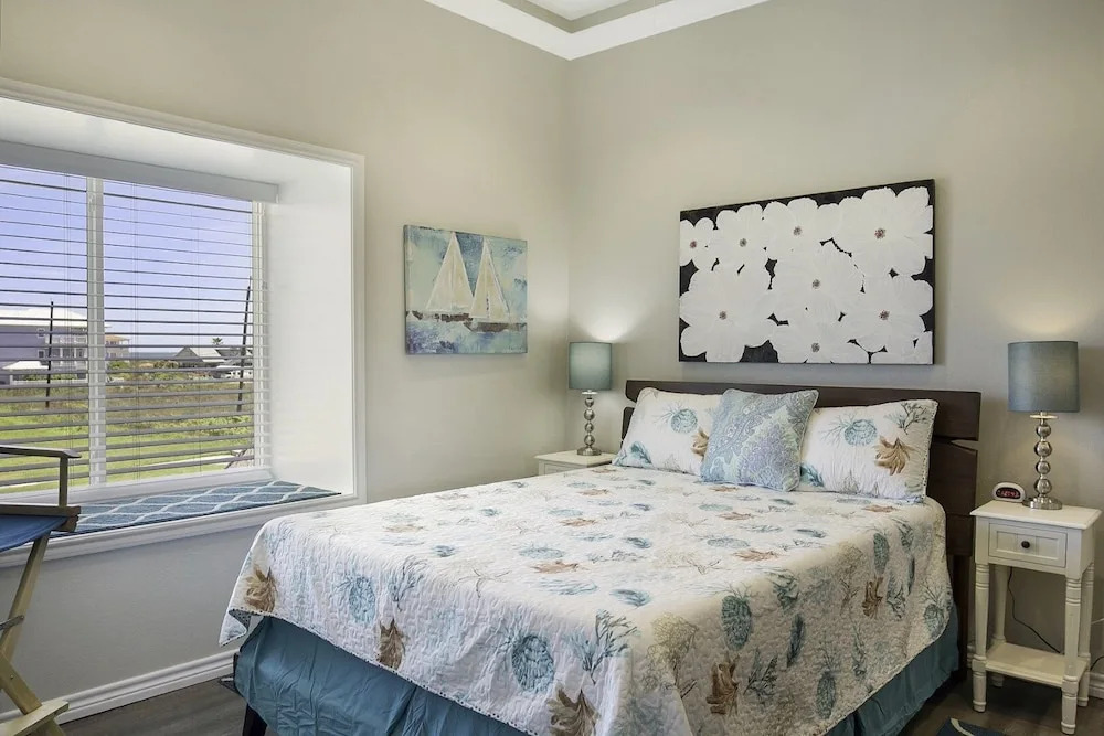 Island 24 3 Bedroom Condo