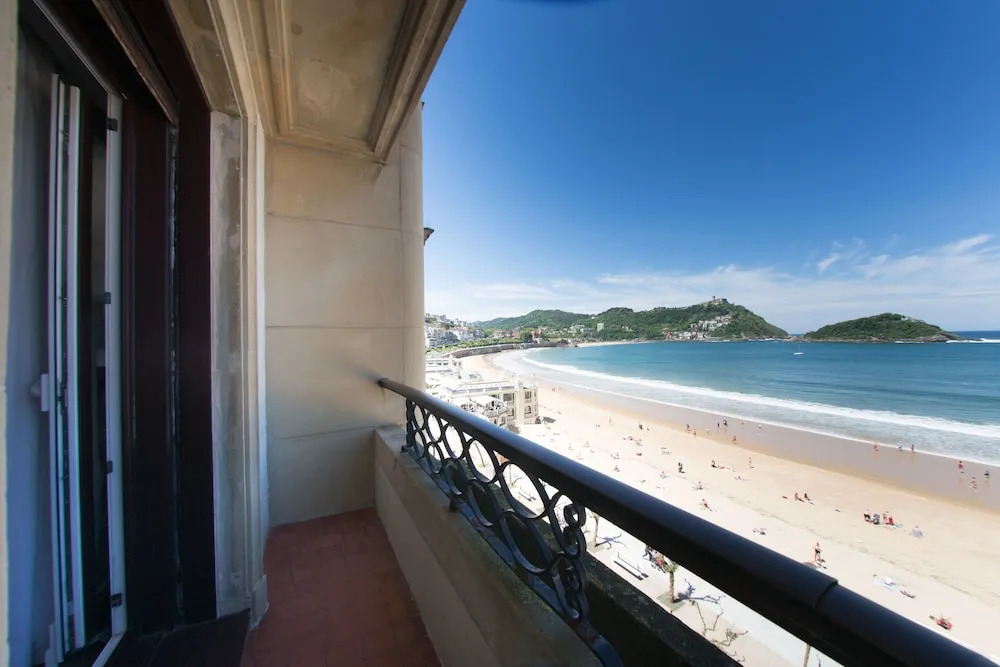 Playa Concha - Iberorent Apartments