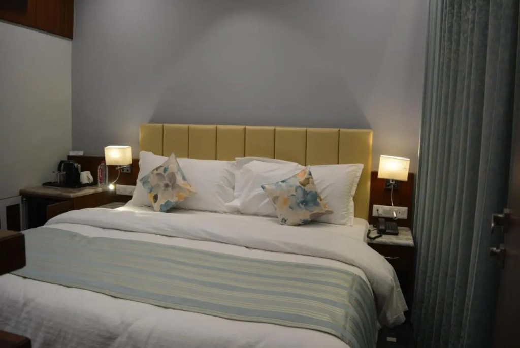 Naivara Boutique Hotel