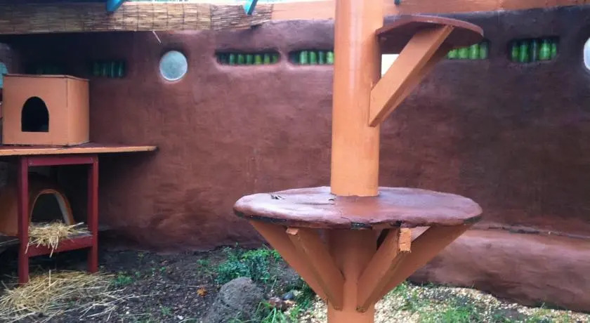 Hobbit Hut