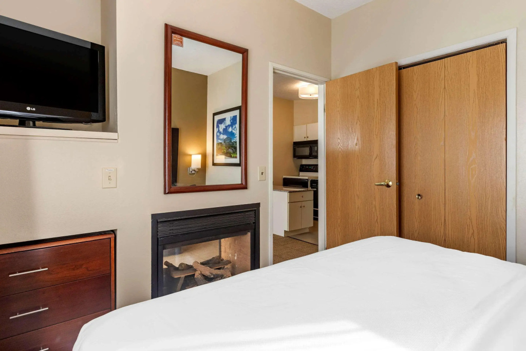 Comfort Inn & Suites Paw Paw