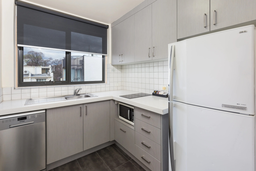 City Edge East Melbourne Apartment Hotel