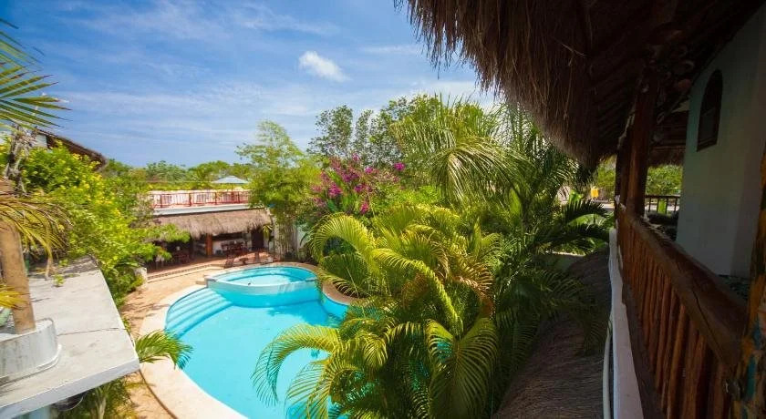 We UNIQ TULUM