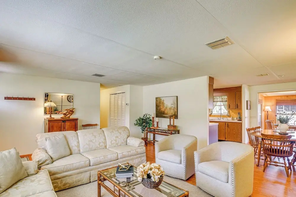 Riverside Retreat w/ Boat Dock in Sunny Astor!