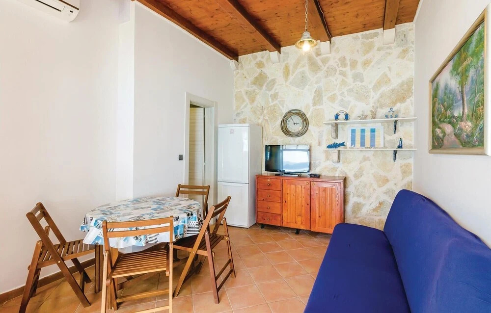 One-Bedroom Holiday Home In Slano