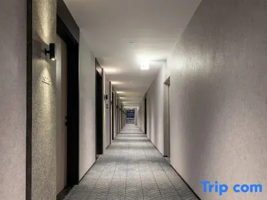 Haining Xia Sha Outlet Wenhai North Road Light Hotel